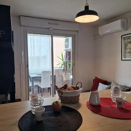 Διαμέρισμα T2 Piscine & Parking Prive, Proche Commerces *